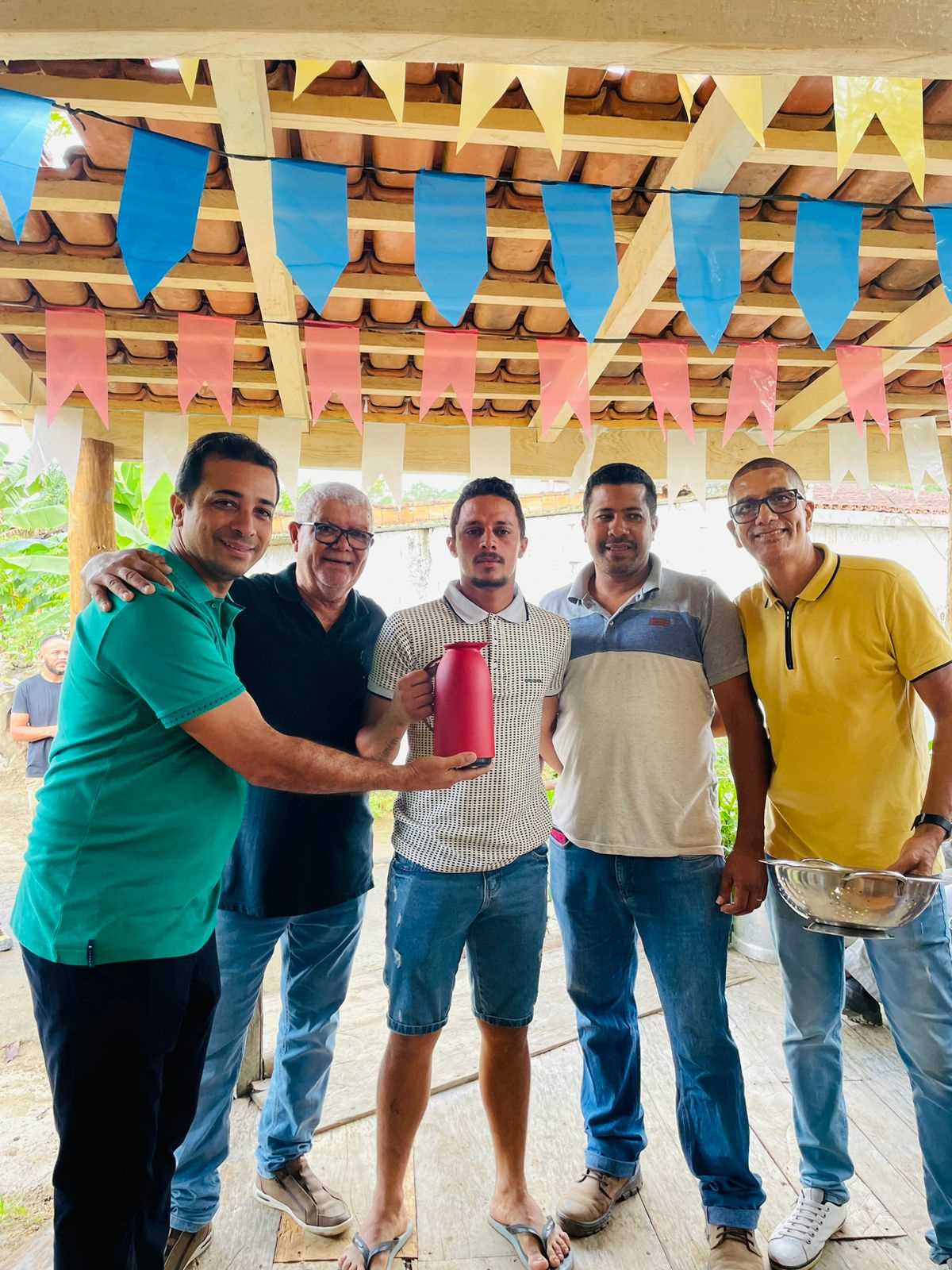 Camacã: Respeito e admiração; Prefeitura comemora o Dia do Gari com café da manhã